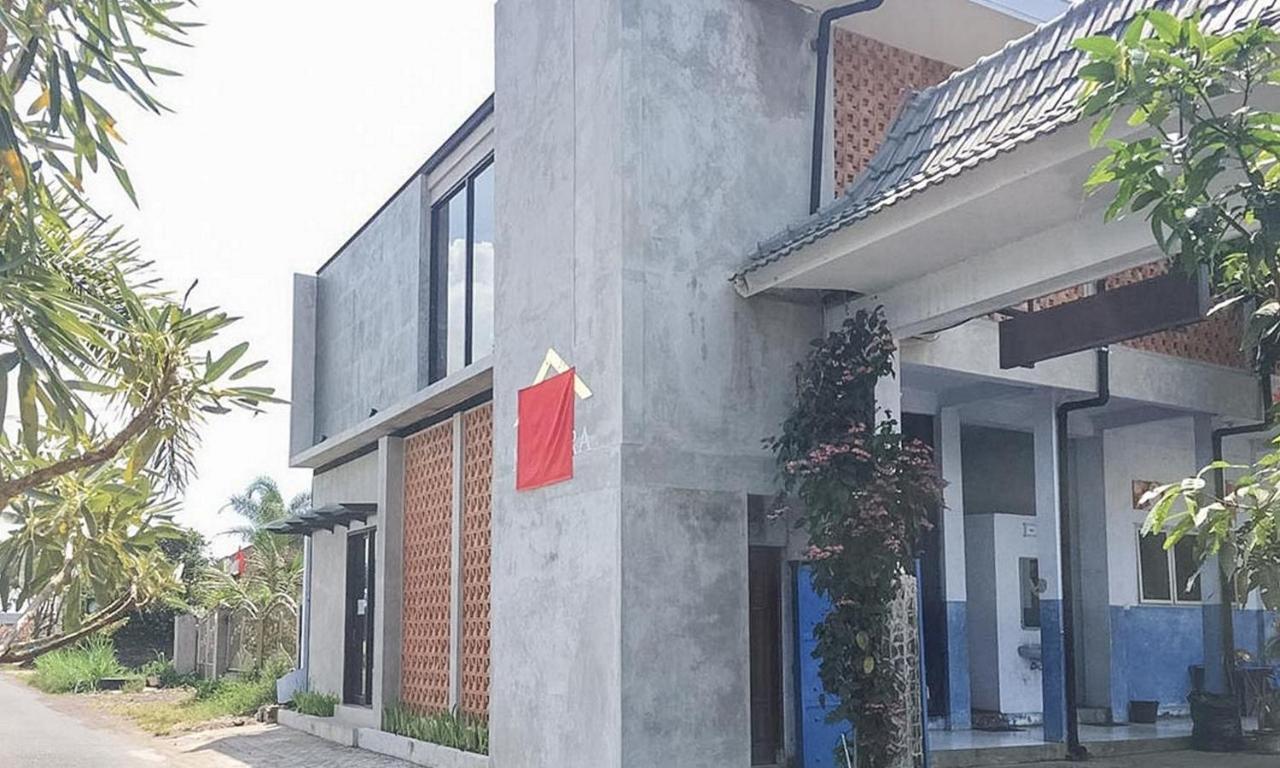 Reddoorz Near Wisata Paribendo Lawang Hotel Exterior photo